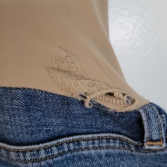 A Pea in a Pod/Citizens of Humanity Distressed Maternity Jeans, 27 - Picture 7 of 9